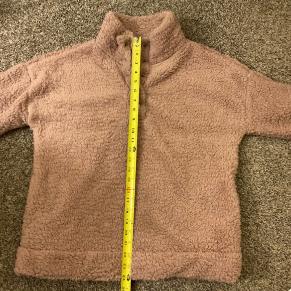 Pink Rose Fuzzy Jacket Cozy Pullover Top Sz M - Picture 5 of 10